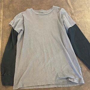 nununu Gray Tee